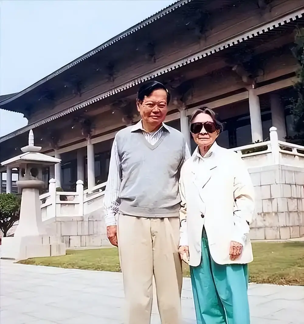杨振宁父亲杨武之与罗孟华指腹为婚的婚姻故事_杨振武家庭_杨武之与罗孟华的清华园生活