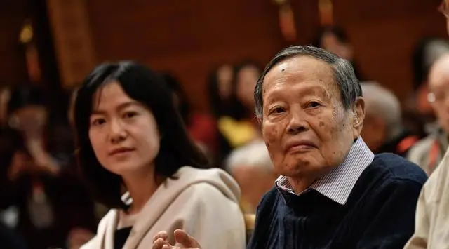杨振宁父亲杨武之未原谅原因_杨振宁小舅子杜致仁自杀事件_杨振武家庭