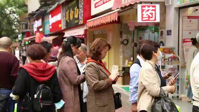 贵阳美食学校地址_贵阳云岩美食攻略_丝娃娃节活动