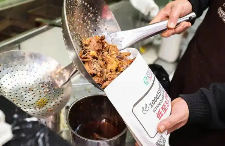 贵阳云岩美食攻略_丝娃娃节活动_贵阳美食学校地址