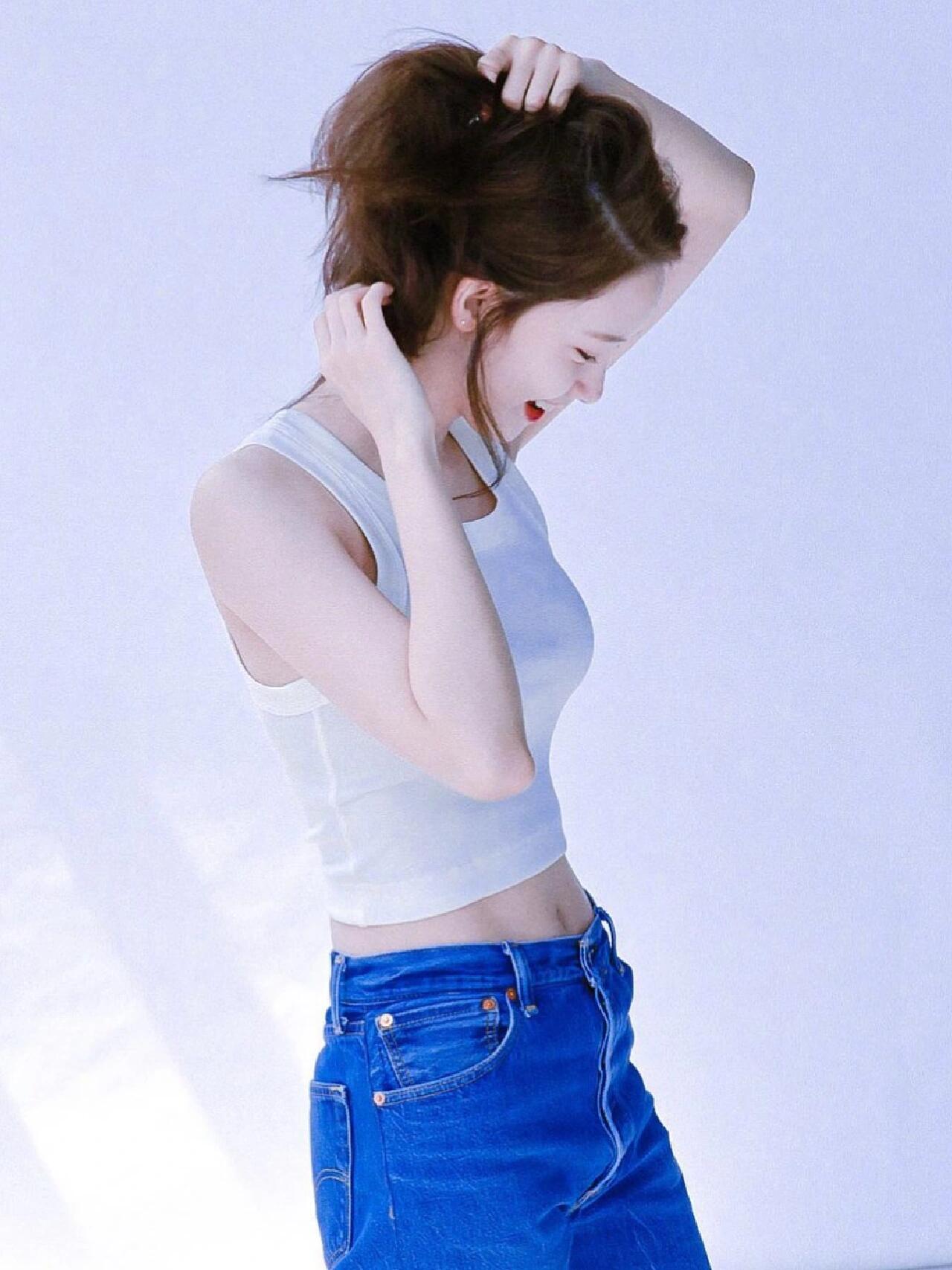 林允儿 出道日期_林允儿 个人资料_少女时代林允儿祼照