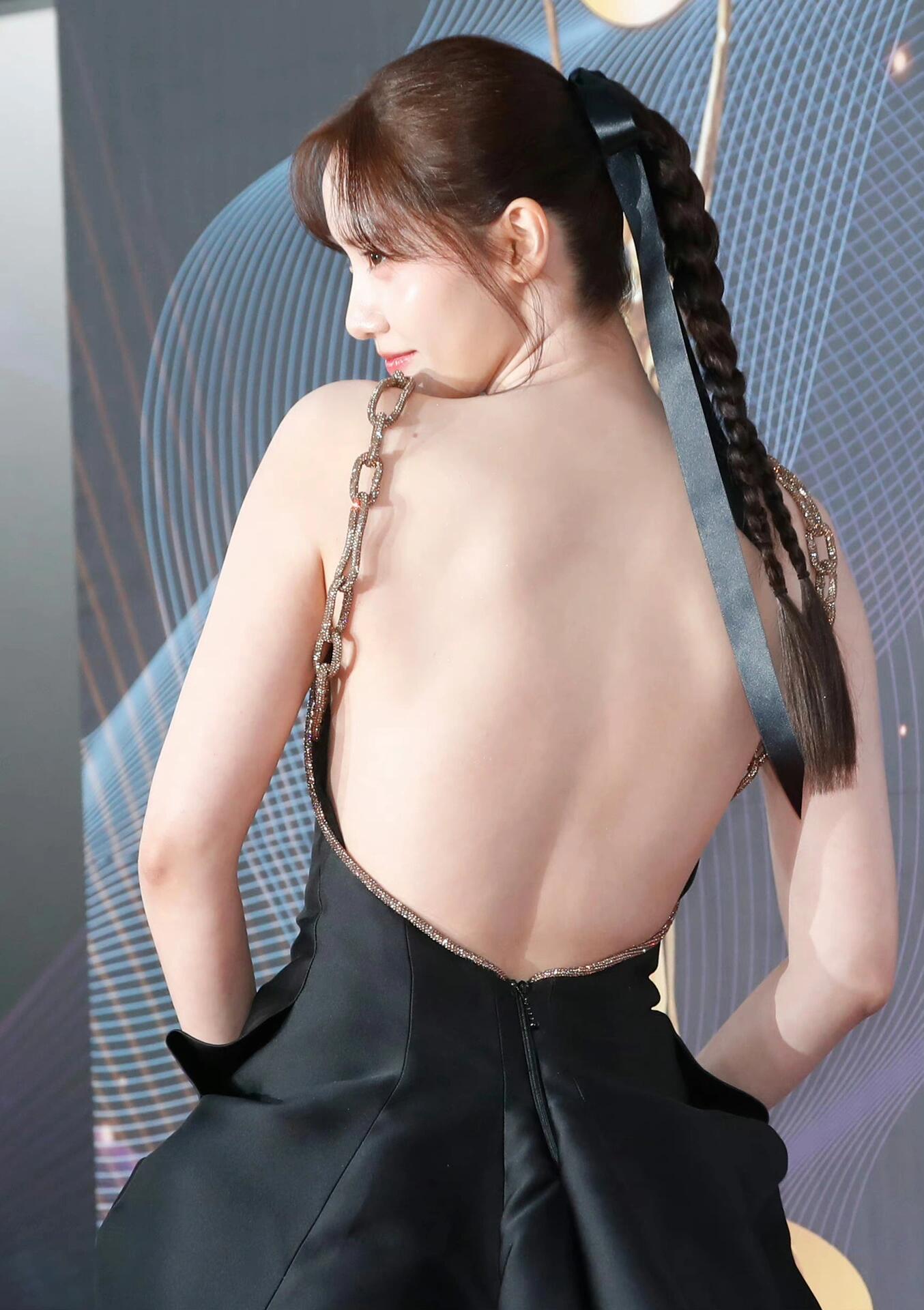 林允儿 个人资料_林允儿 出道日期_少女时代林允儿祼照