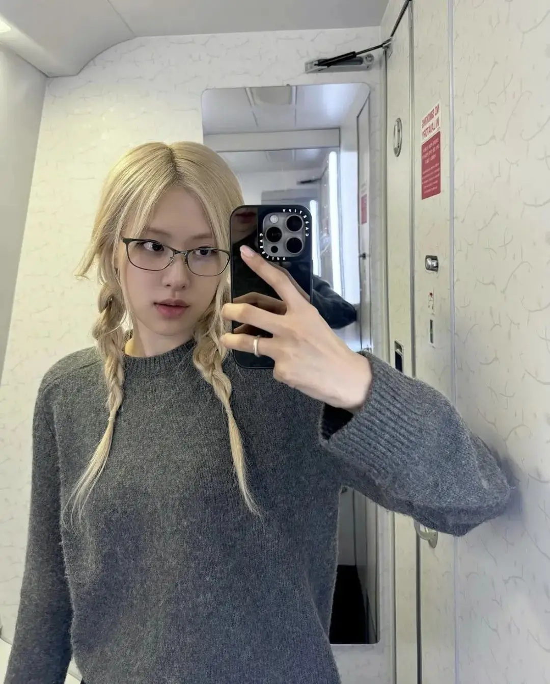 chloe眼镜图片_知识分子风眼镜_复古圆框眼镜