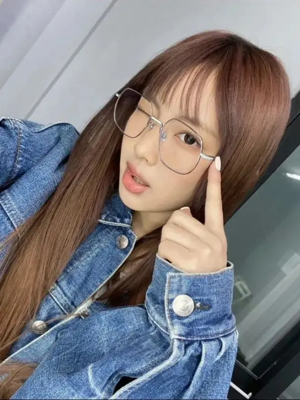 chloe眼镜图片_复古圆框眼镜_知识分子风眼镜