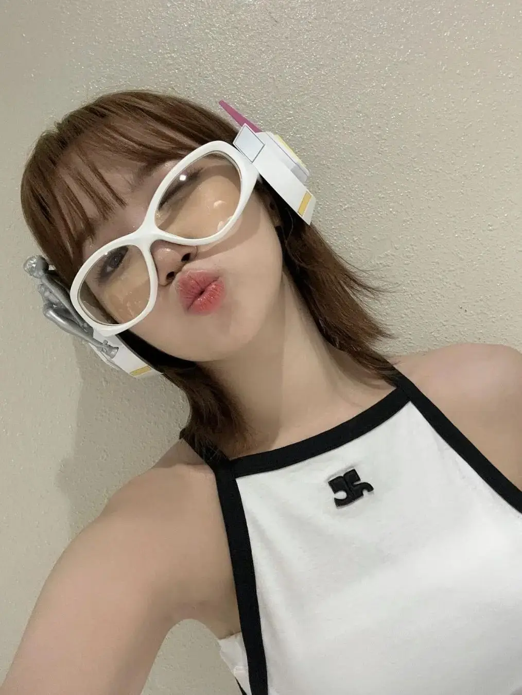 chloe眼镜图片_复古圆框眼镜_知识分子风眼镜