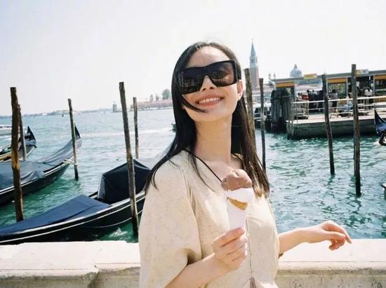 脸型与墨镜搭配_chloe眼镜图片_挑选墨镜方法