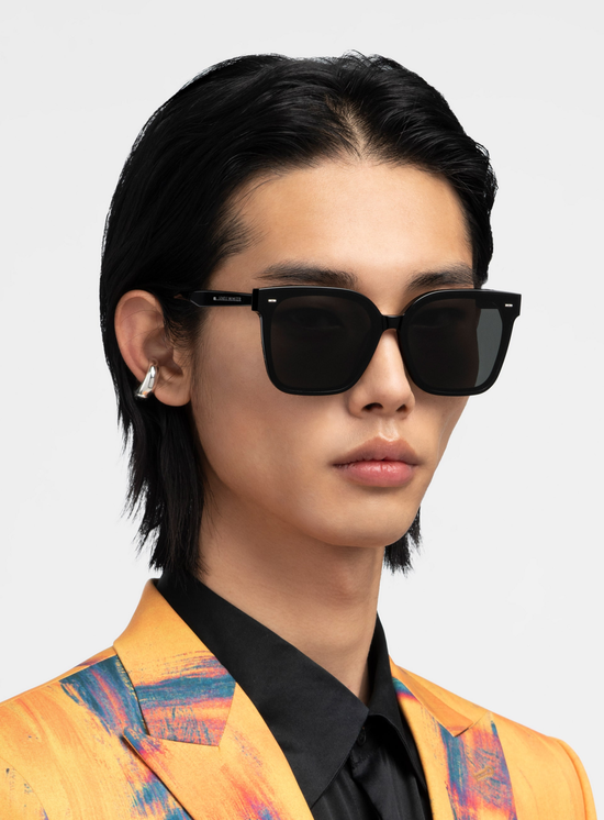 挑选墨镜方法_chloe眼镜图片_脸型与墨镜搭配