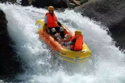 隆安绿水江漂流_南宁到龙虎山_南宁旅游攻略