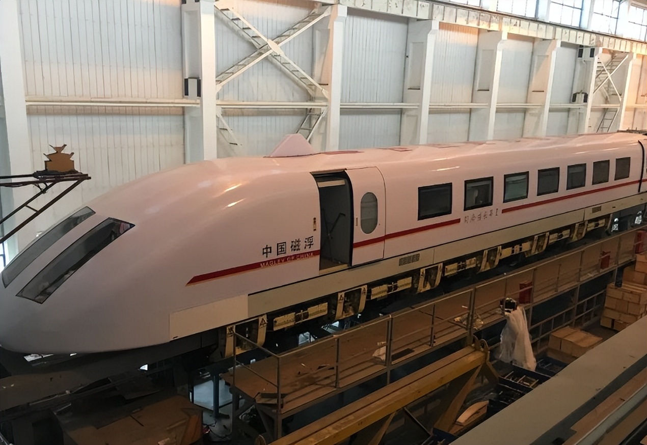 中国高铁发展历程_磁悬浮技术选择分析_上海磁悬浮与日本超导磁悬浮的不同