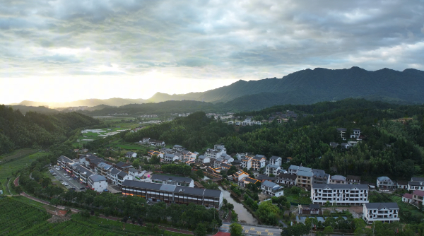森林康养产业发展_生态旅游资源开发_资溪县森林康养