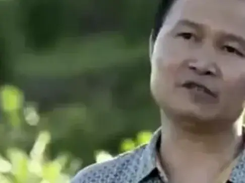 大叔种桑树竟不让长桑葚, 却能年产值达6亿, 赚钱的方法真是绝了