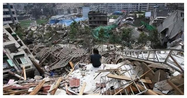 林浩清华大学梦想_汶川地震林浩小英雄_地震小英雄林浩自毁