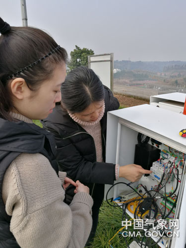 中国最早的气象站_春节期间气象工作者值班情况_春节气象观测员坚守岗位