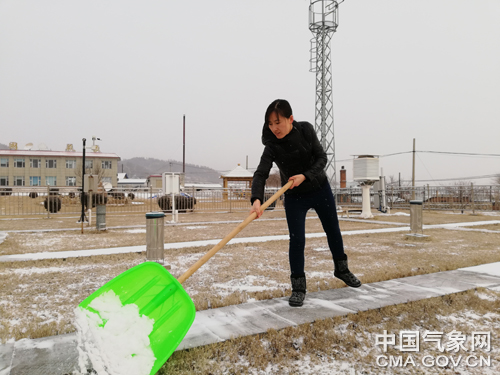 中国最早的气象站_春节期间气象工作者值班情况_春节气象观测员坚守岗位