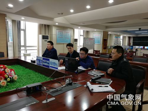 春节气象观测员坚守岗位_春节期间气象工作者值班情况_中国最早的气象站