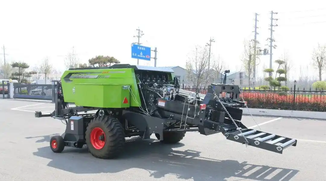 牧草秸秆机械化收集_中型高密度打捆机_买秸秆打包机
