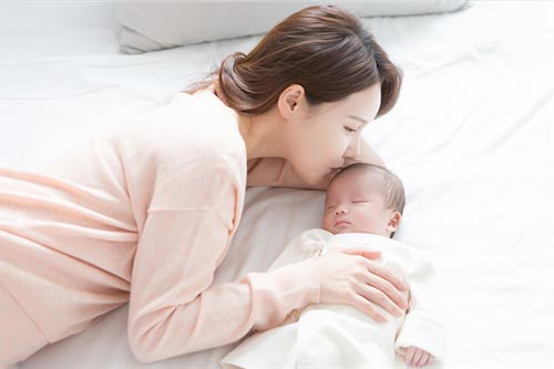 孕妇可以吃雪梨吗_孕妇能喝红枣蜂蜜水吗_孕妇吃雪梨的好处