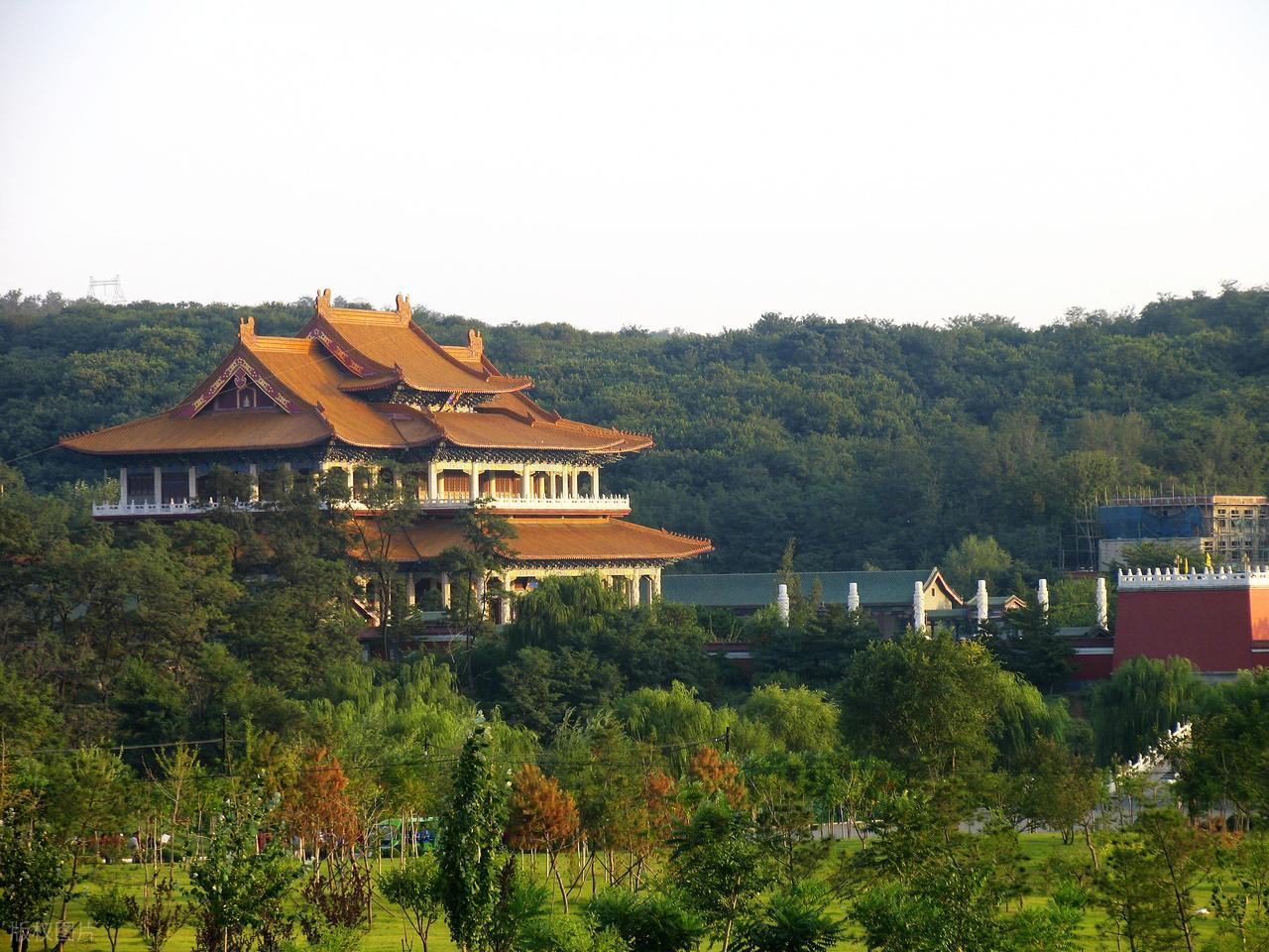 鞍山汤岗子温泉及住宿价格_鞍山旅游攻略_千山风景区玉佛苑