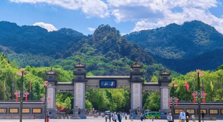 鞍山景区免票优惠_鞍山汤岗子温泉及住宿价格_千山玉佛苑门票折扣
