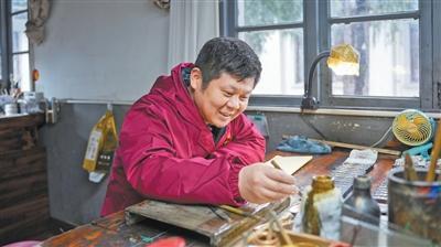 徽墨制作技艺传承_安徽文化遗产_徽墨非遗研学体验