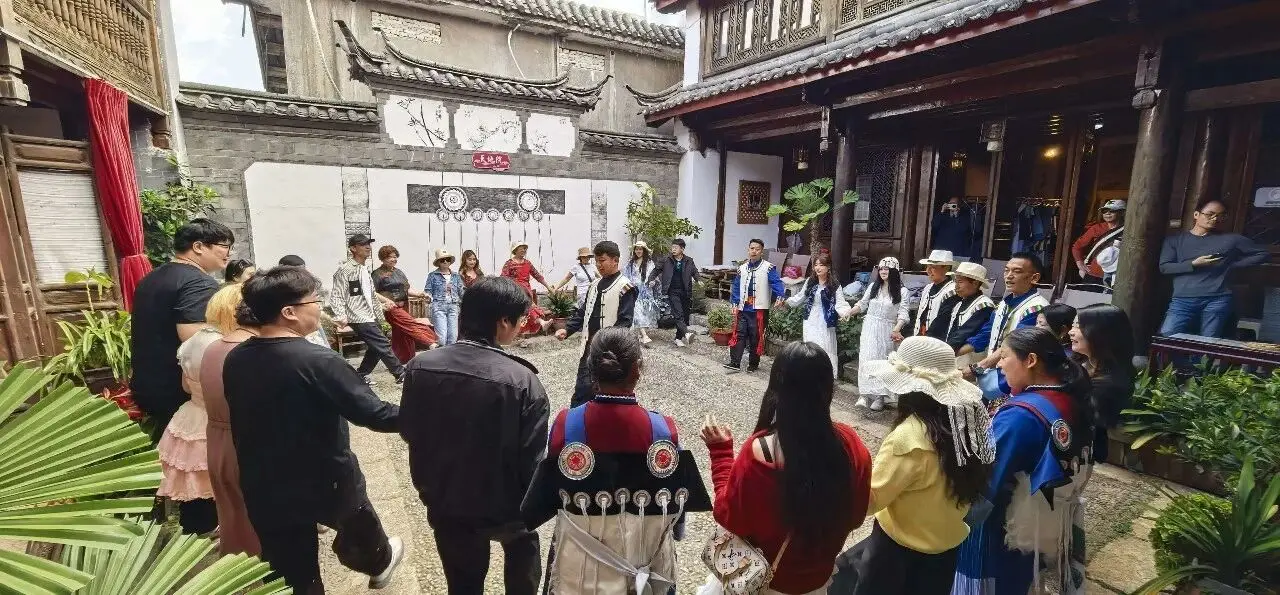 丽江春日文旅消费数据_丽江纳西族文化_丽江沉浸式文化游体验