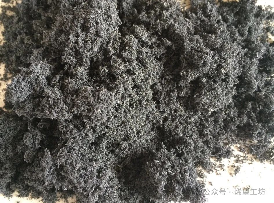 氧化石墨烯是什么颜色_石墨烯与氧化石墨烯的区别_还原氧化石墨烯与石墨烯的关联