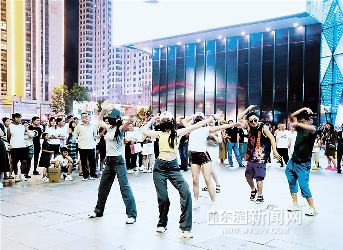 广场舞夏天夏天_哈尔滨斯大林公园广场舞_哈尔滨广场舞