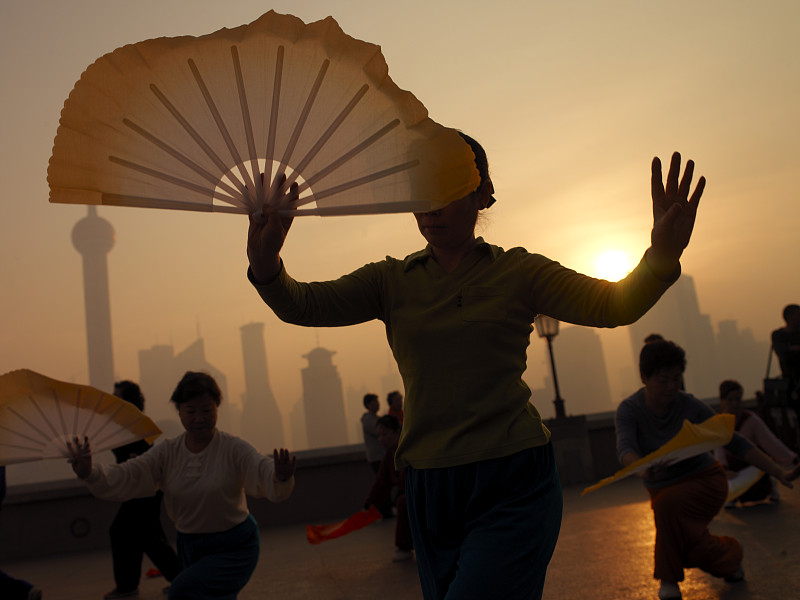 哈尔滨广场舞_哈尔滨斯大林公园广场舞_广场舞夏天夏天
