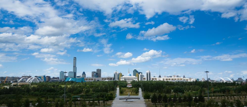 汉语点亮一带一路_中国中亚精神_中国中亚峰会