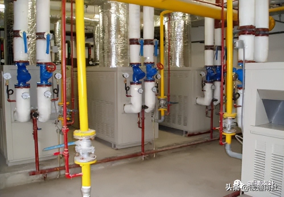 燃气锅炉生活热水系统_锅炉设备系统及运行_燃气锅炉供暖系统
