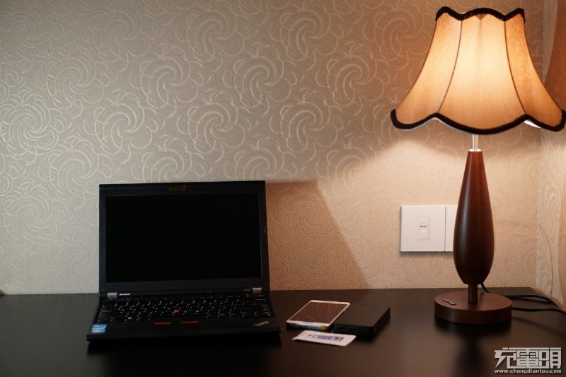 ThinkPad方口20V快充移动电源_ThinkPad PB-100P移动电源_联想移动电源怎么样