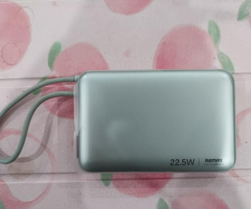 充电宝哪个品牌最好最耐用_联想移动电源怎么样_半固态电芯充电宝推荐