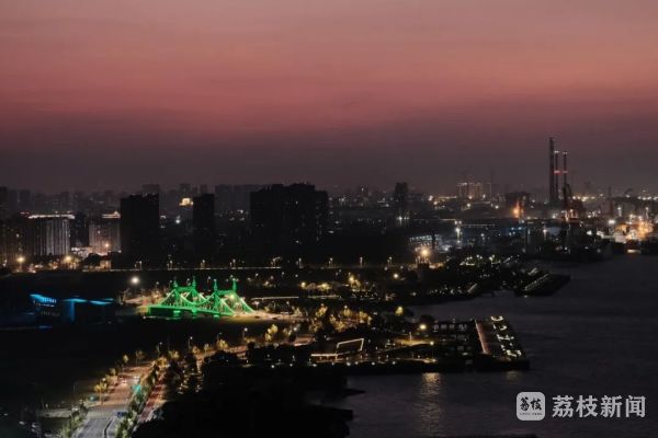 江阴市鹅鼻嘴公园_江阴S1线旅游路线_江阴外滩公园游玩攻略
