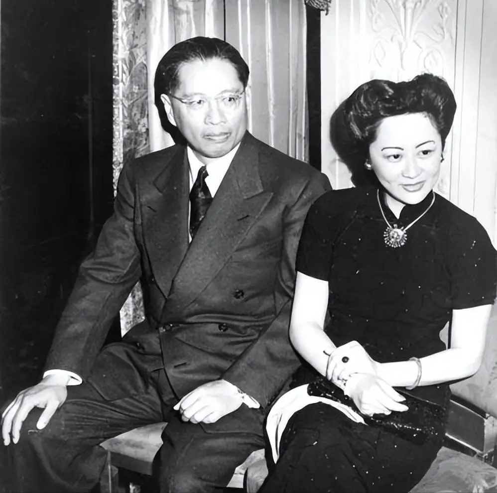 宋子文 张乐怡_张乐怡与宋子文的关系发展_宋子文与张乐怡的庐山情缘