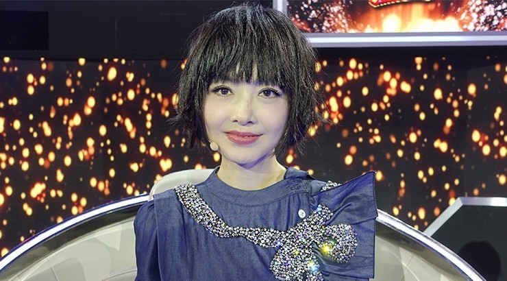 厚刘海减龄效果_鲁豫的发型_明星短发造型