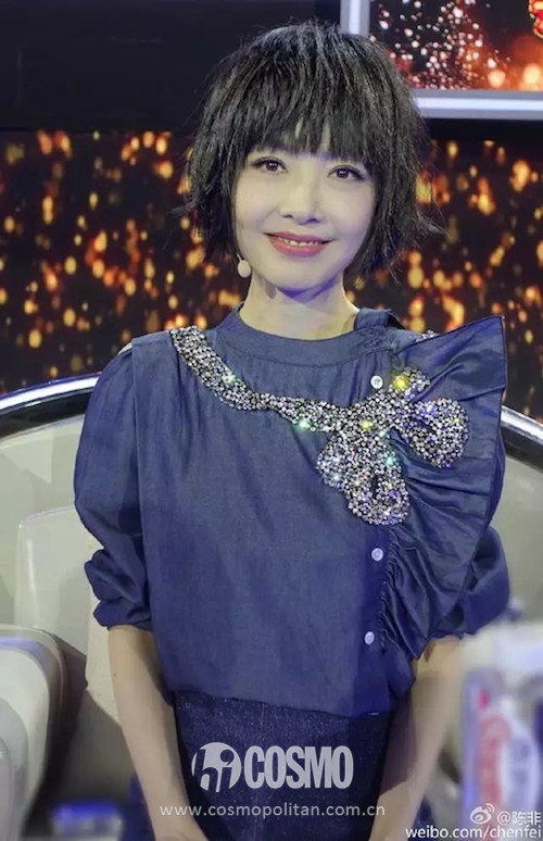 明星短发造型_鲁豫的发型_厚刘海减龄效果