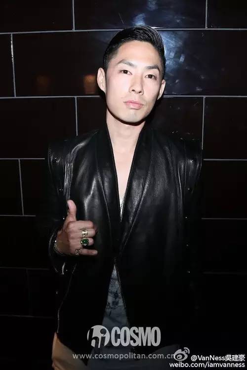 鲁豫的发型_明星短发造型_厚刘海减龄效果