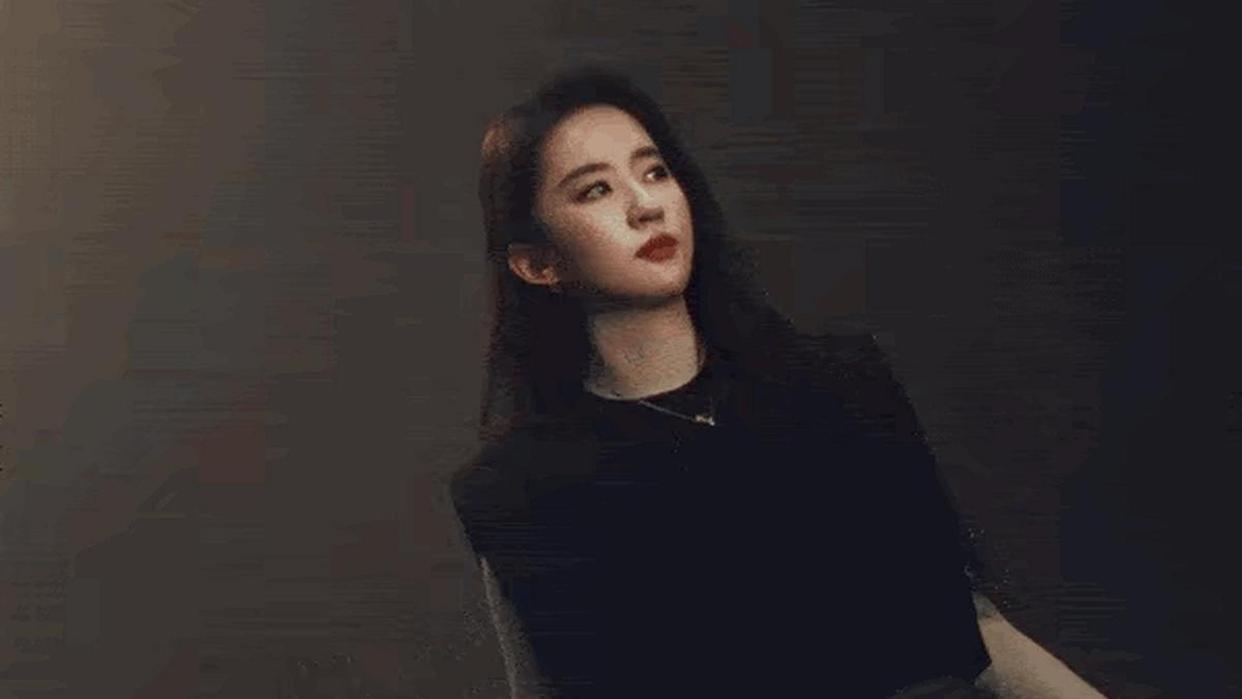 刘亦菲高冷气场形成原因_邓超和刘亦菲视频_刘亦菲冰山女神气质