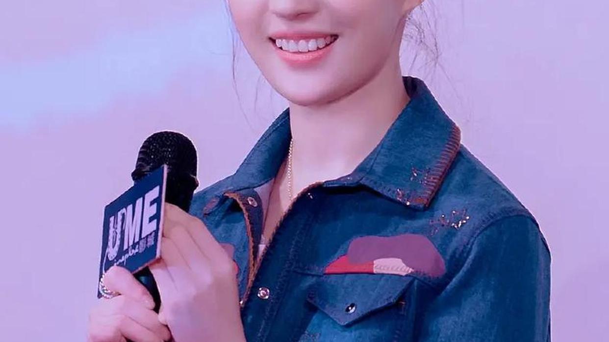 刘亦菲冰山女神气质_刘亦菲高冷气场形成原因_邓超和刘亦菲视频
