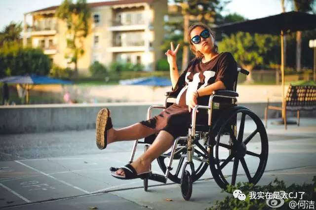 何洁赫子铭离婚原因_何洁车祸是真是假_何洁赫子铭离婚事件
