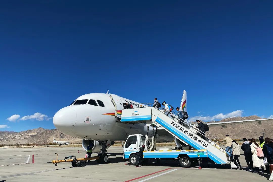 贡嘎机场到拉萨市区_西藏十一月份旅行攻略_冬游西藏优惠政策