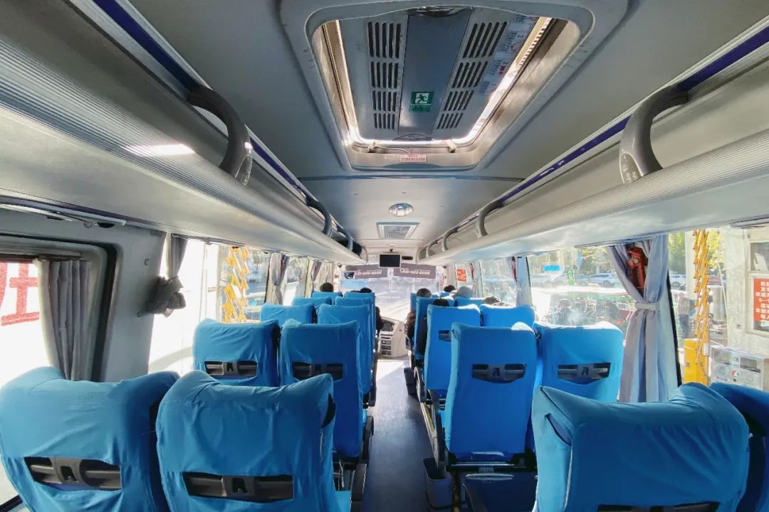 西藏十一月份旅行攻略_冬游西藏优惠政策_贡嘎机场到拉萨市区