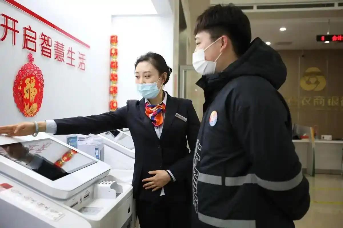 民生银行卡有年费吗_旧银行卡处理_长期不用的银行卡