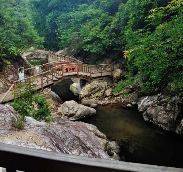 永春雪山岩景点_牛姆林生态旅游区_永春县旅游景点大全