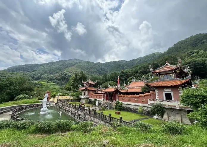 永春雪山岩景点_永春县旅游景点大全_牛姆林生态旅游区