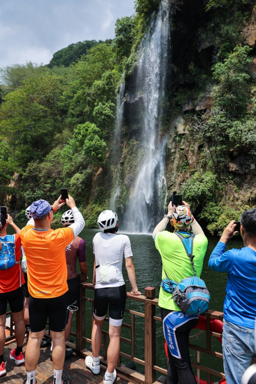 湟川三峡龙潭古镇旅游攻略_游连州地下河作文_连州地下河旅游景区