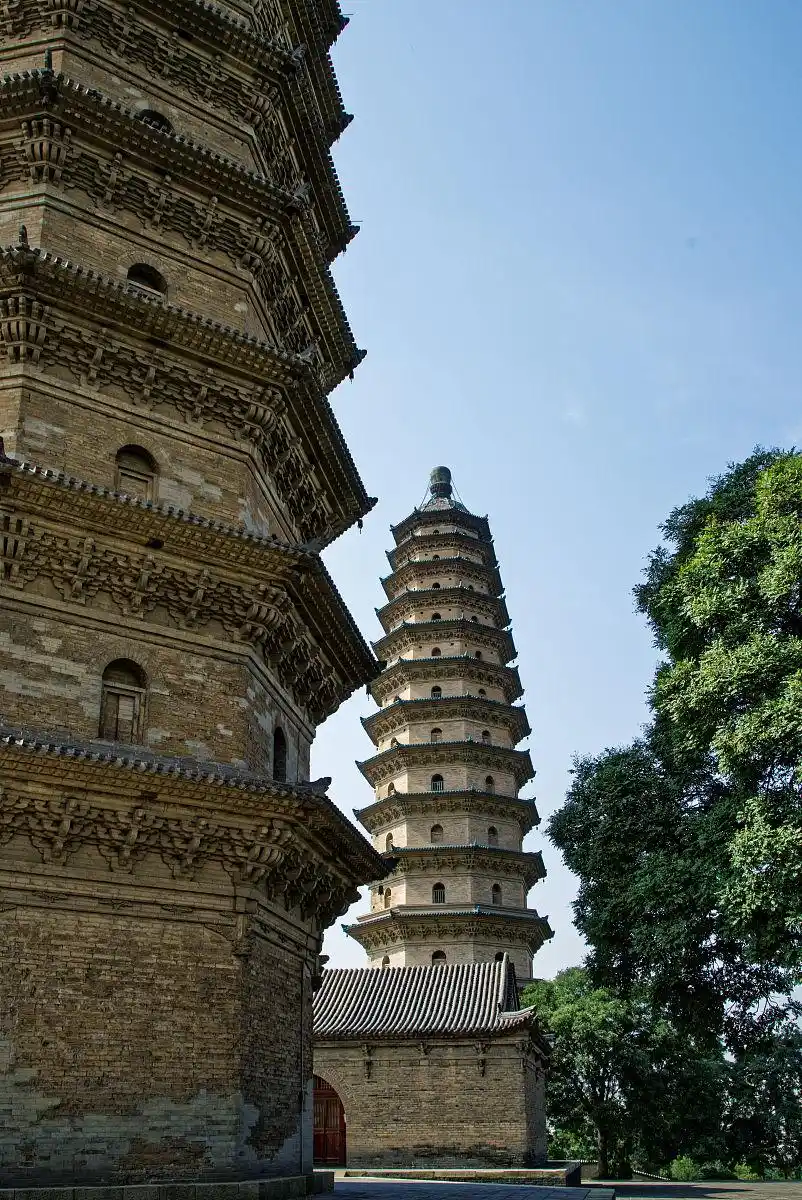 晋祠双塔寺_太原去哪里玩最好啊_山西旅游必去景点