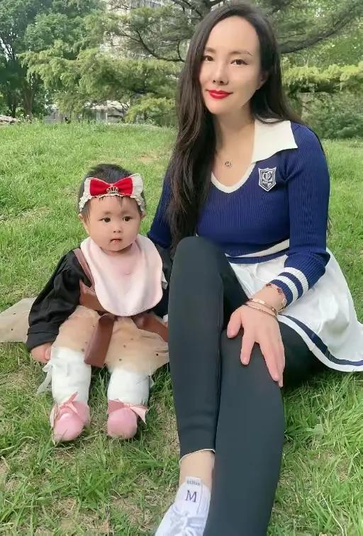 干露露性感图片_干露露近况_干露露女儿庆生
