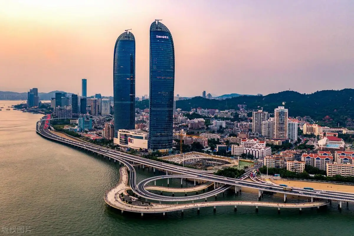 厦门旅游攻略_厦门著名景点推荐_厦门鼓浪屿手绘地图下载