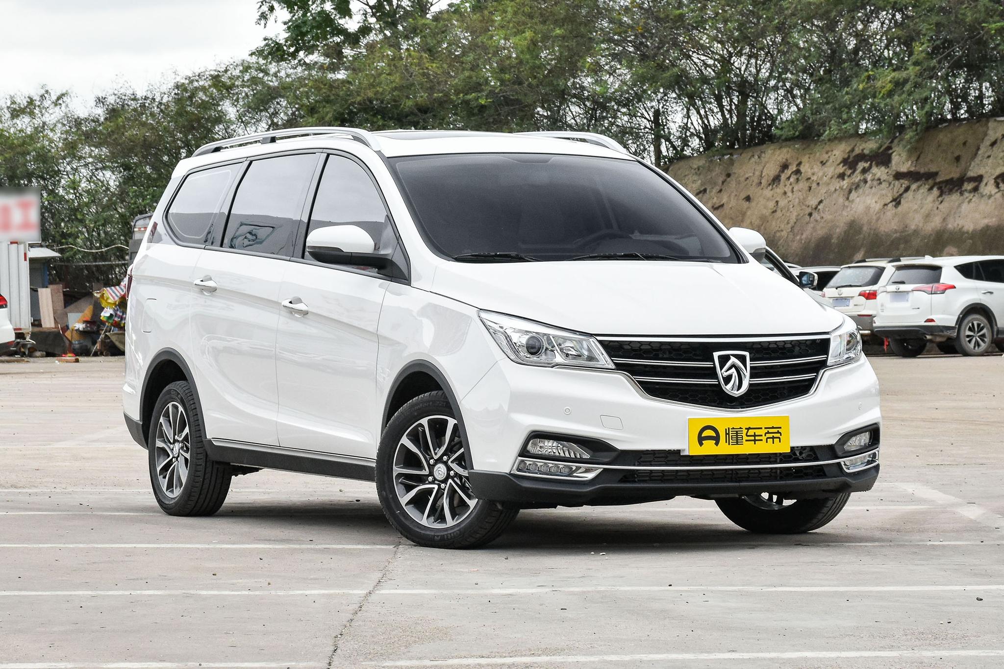 宝骏mpv_宝骏730 二胎三胎家庭用车推荐_宝骏730 2021款 1.5T CVT旗舰型 7座